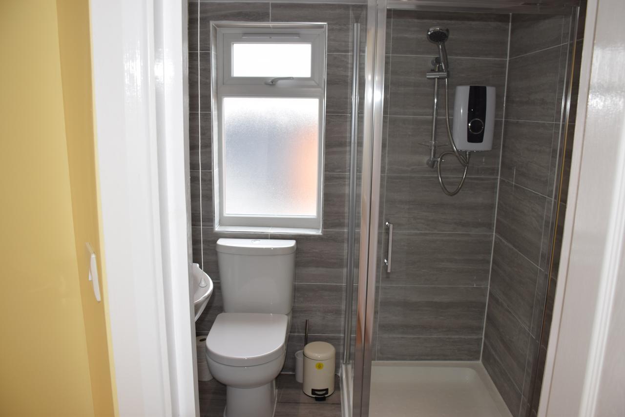 Apartament 4 Bedroom & 2 Bedroom Londra